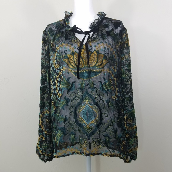 Violet & Claire Tops - Violet & Claire Long Sleeve Velvet Blouse Size L